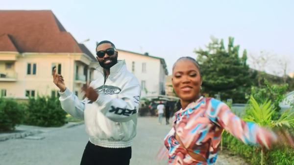 VIDEO: Ric Hassani - Oshé Mama (Visualizer)