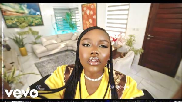 VIDEO: Gyakie - December (Visualizer)